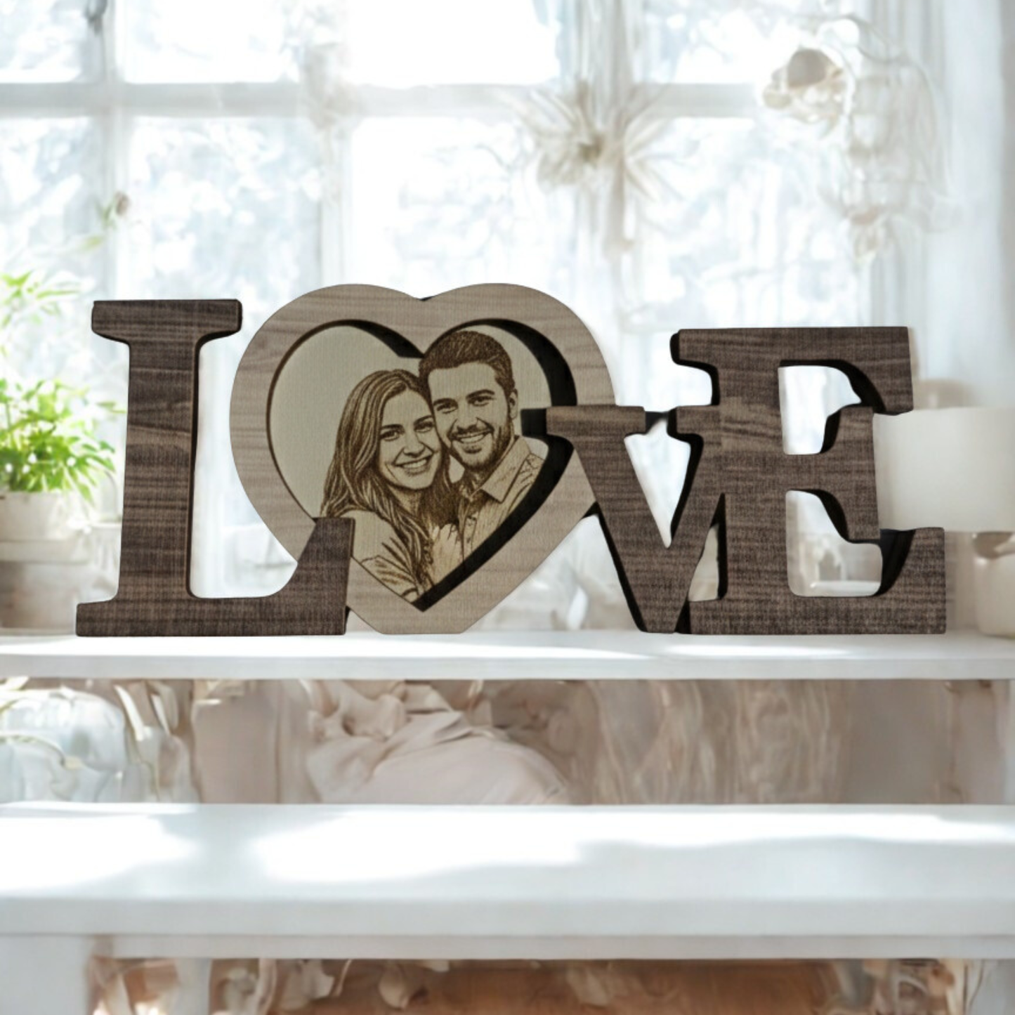 Escultura de Madera "LOVE"